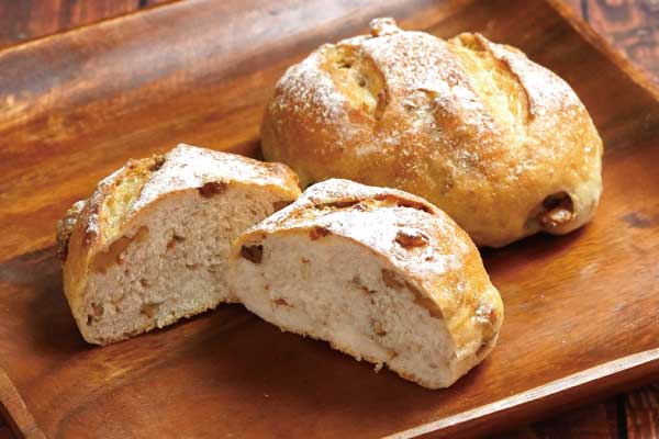 いちぢくとクルミのカンパーニュ